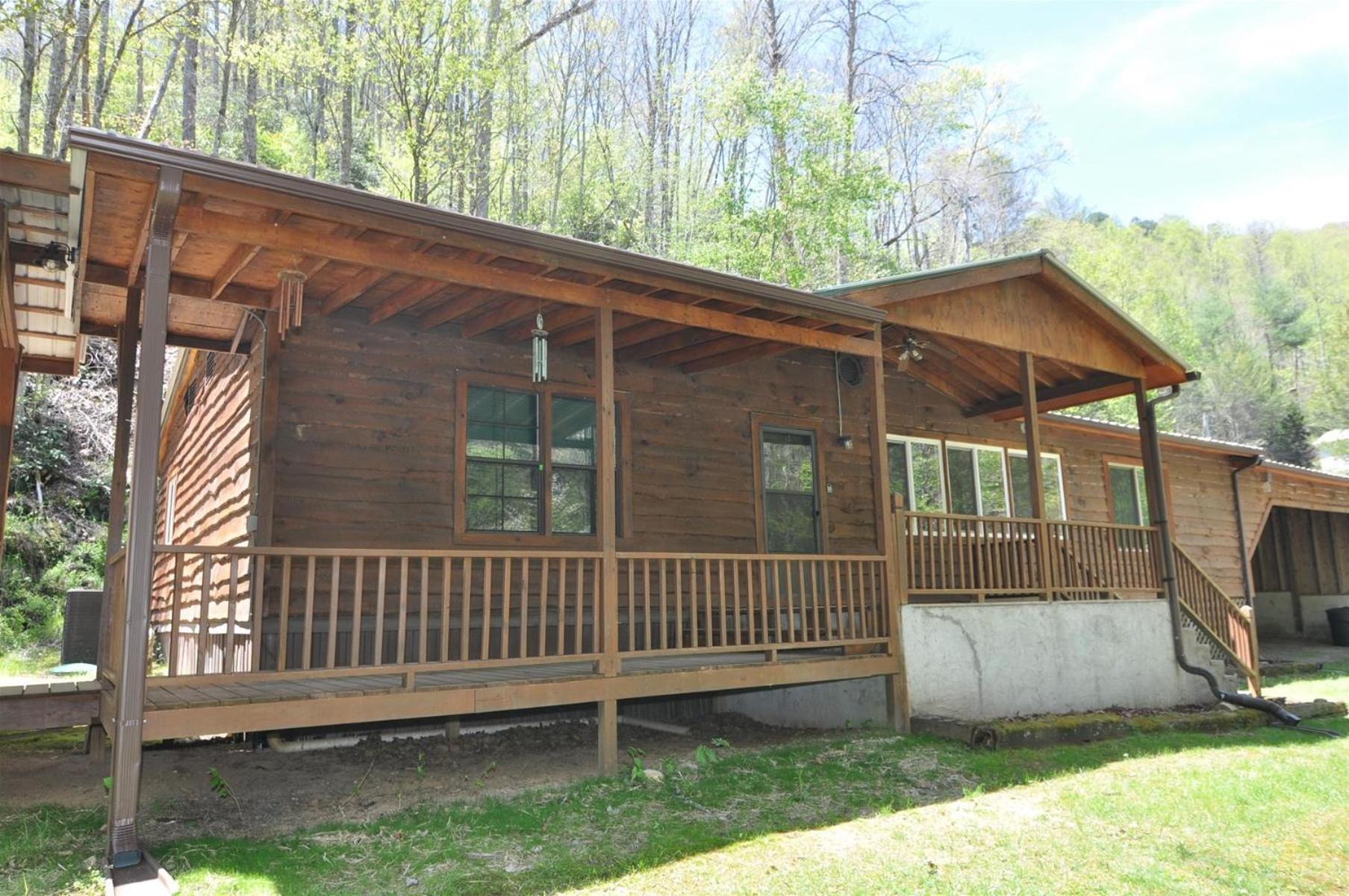 Waterfall Hideaway Bryson City Bagian luar foto
