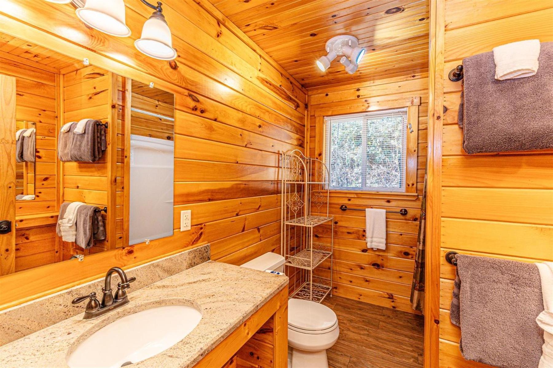 Waterfall Hideaway Bryson City Bagian luar foto