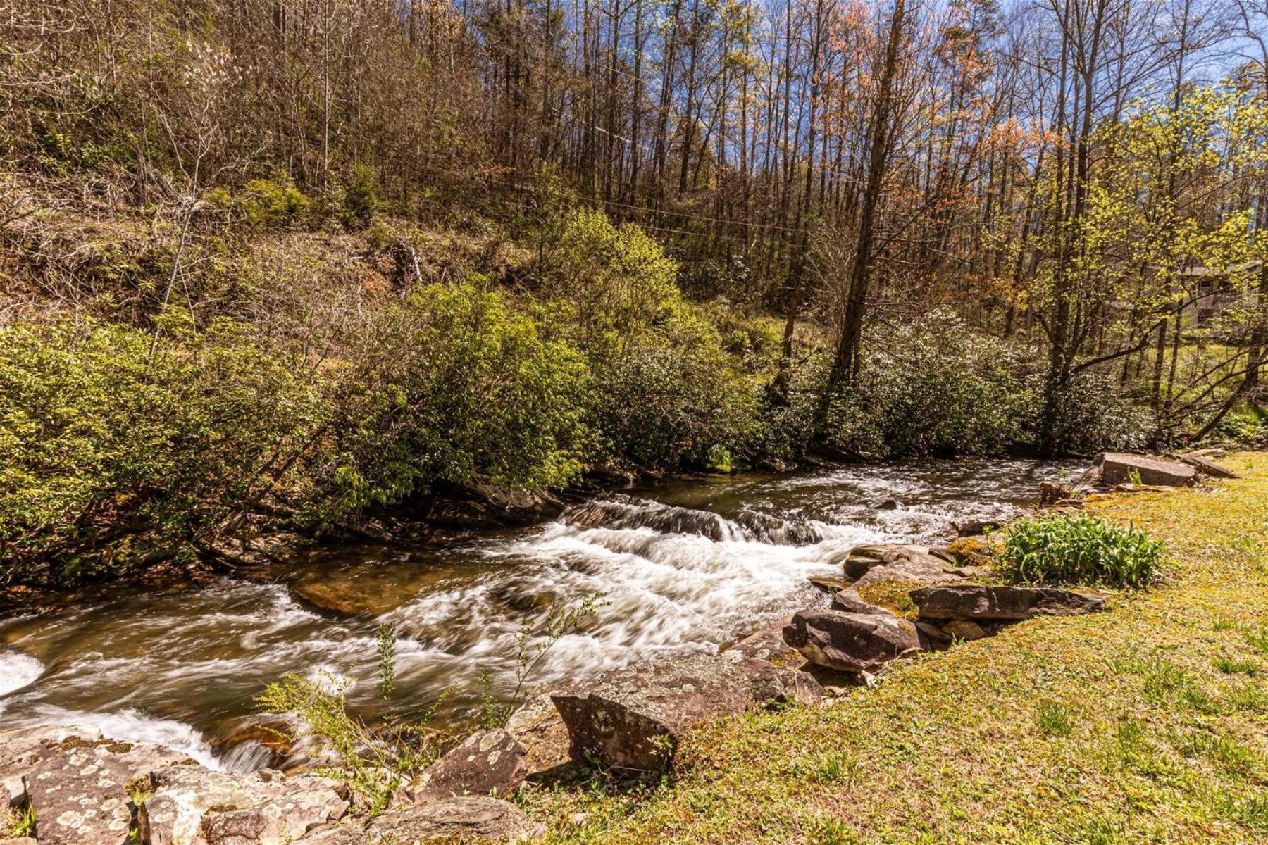 Waterfall Hideaway Bryson City Bagian luar foto